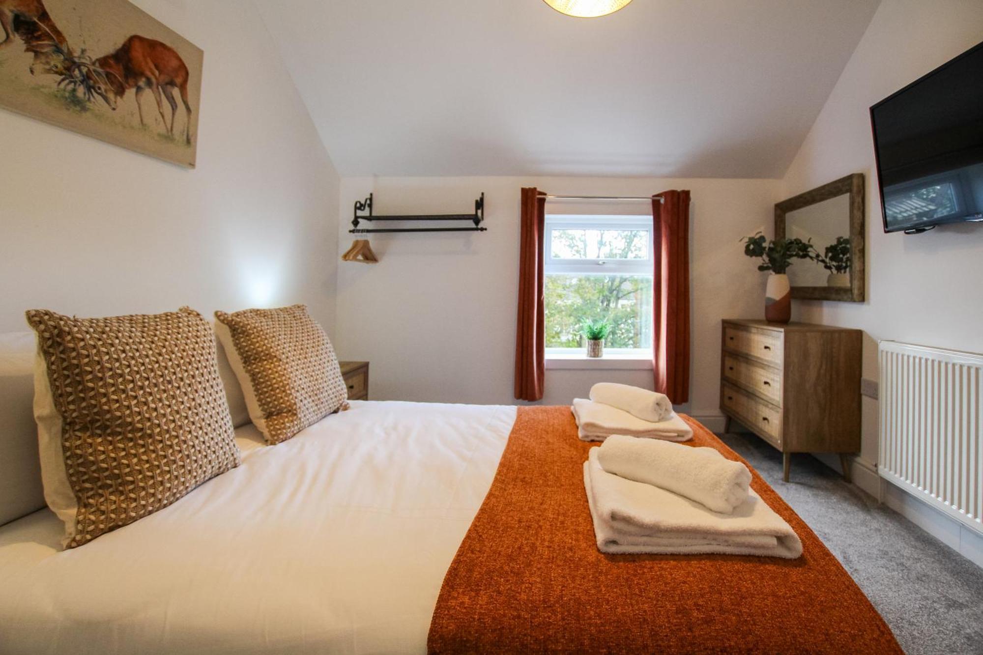 Fairways View - Spacious Apartment - Sleeps 6 - Lovely Views - By Rework Accommodation Hoylake Extérieur photo