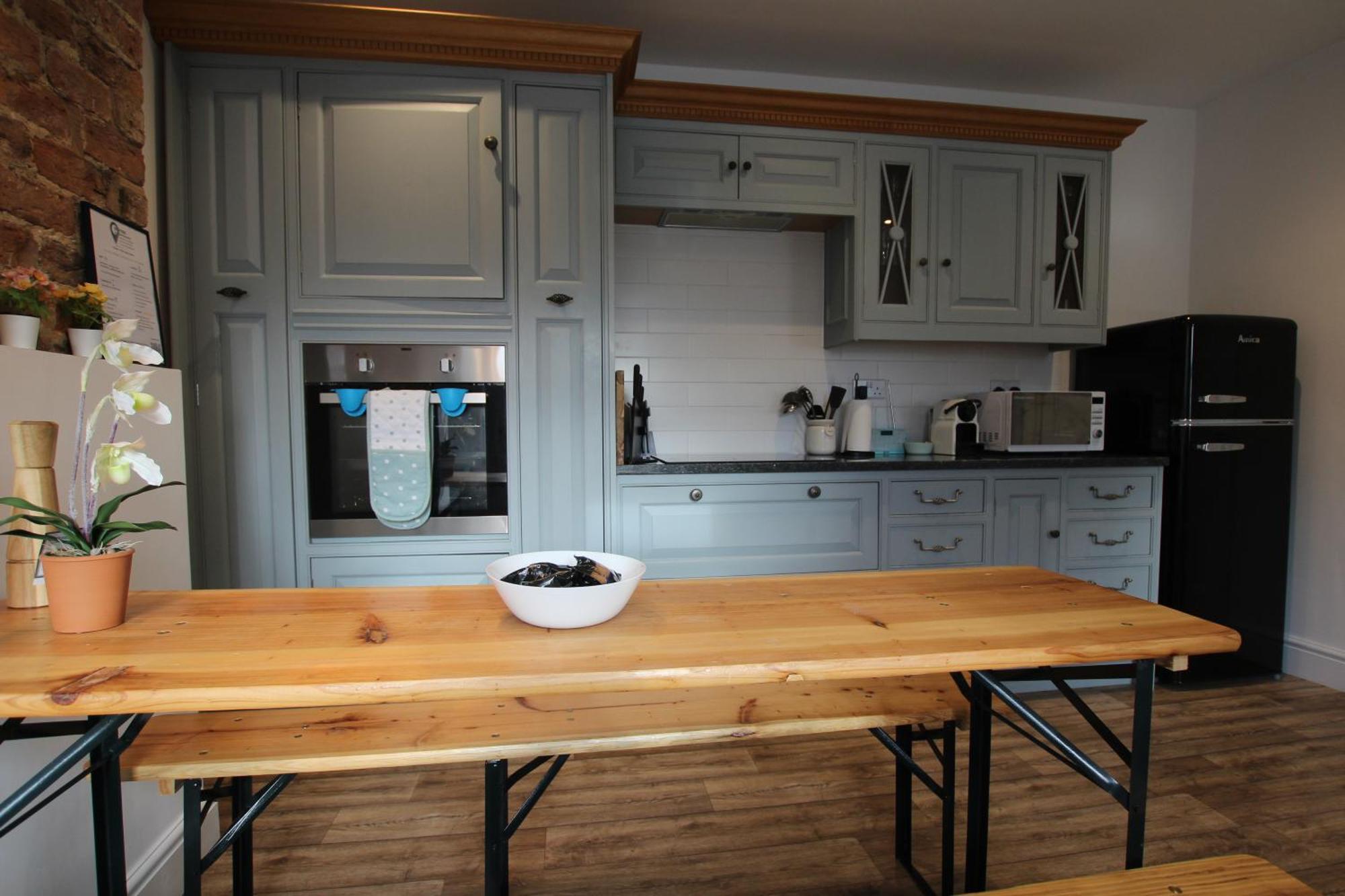 Fairways View - Spacious Apartment - Sleeps 6 - Lovely Views - By Rework Accommodation Hoylake Extérieur photo